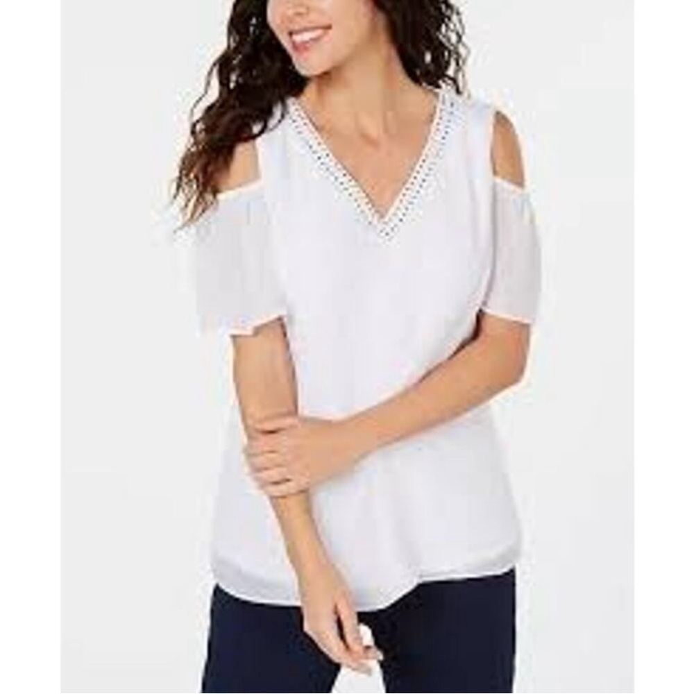 JM Collection Women's V-Neck Embellished Cold-Shoulder Top Size XXL White Gold